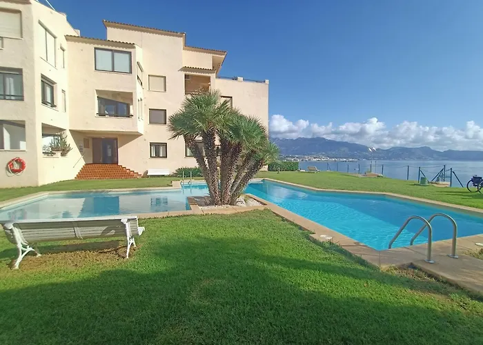 Apartamento Frente Al Mar 2 Dormitorios - Acceso A La Playa